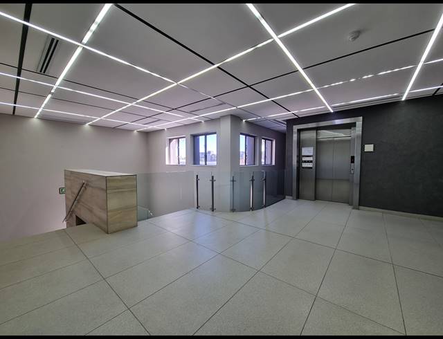 752M² OFFICE TO LET IN CENTURY CITY